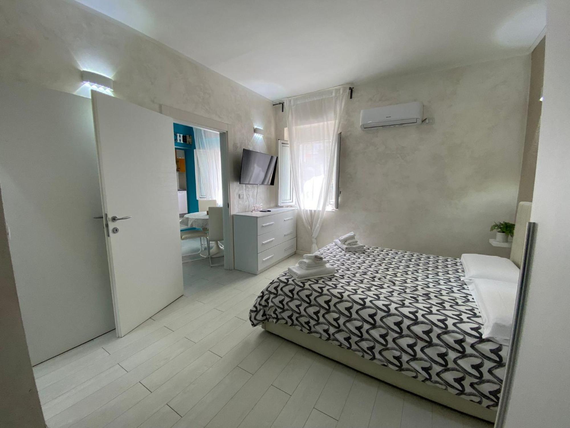 Newhouse Dante Apartment Bari Ngoại thất bức ảnh